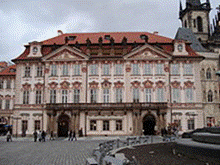 https://upload.wikimedia.org/wikipedia/commons/thumb/b/bf/Prague_Palace_Kinsky.JPG/220px-Prague_Palace_Kinsky.JPG